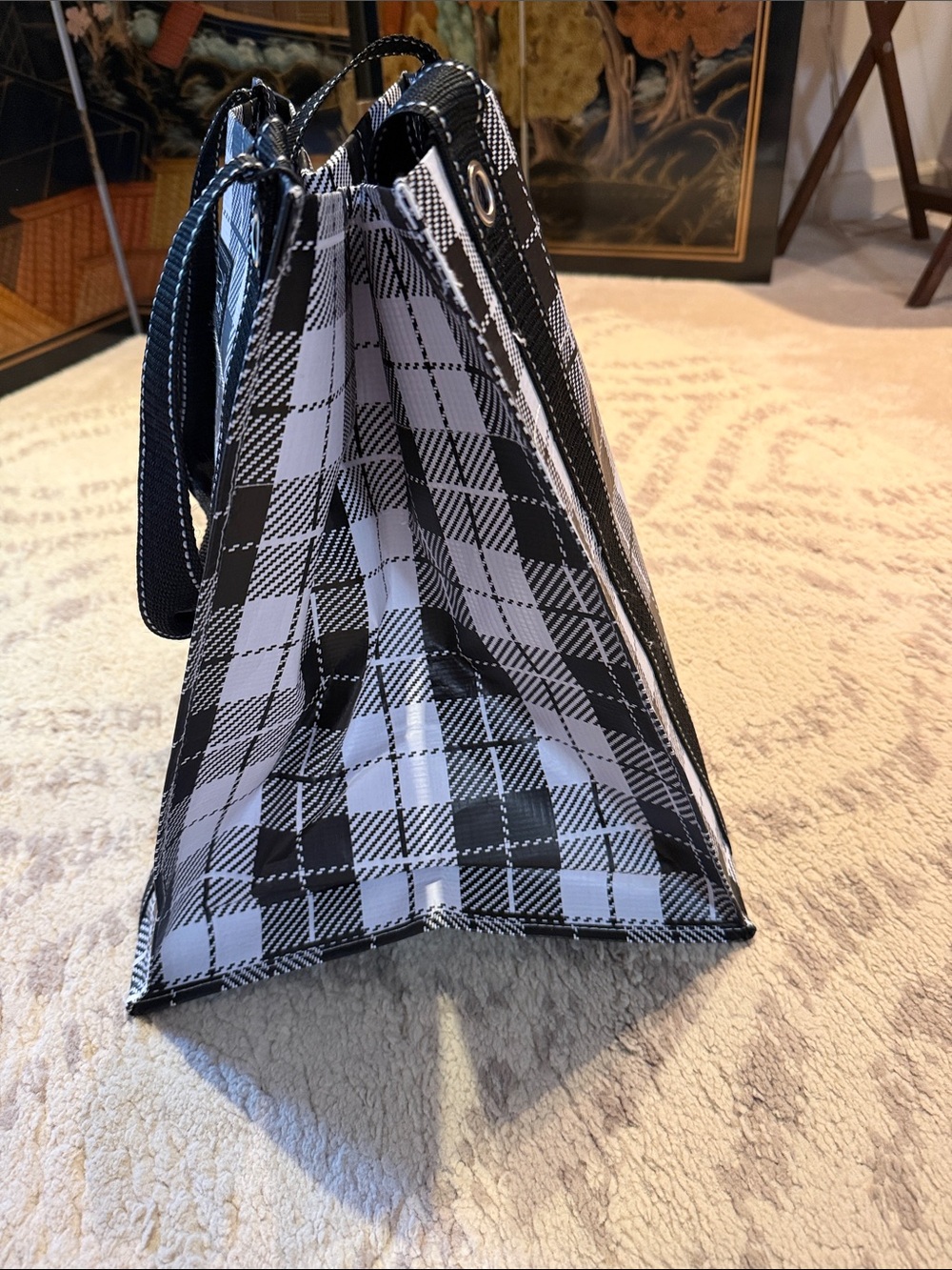 NWT SCOUT Black & White Plaid Messenger Tote - Picture 4 of 6
